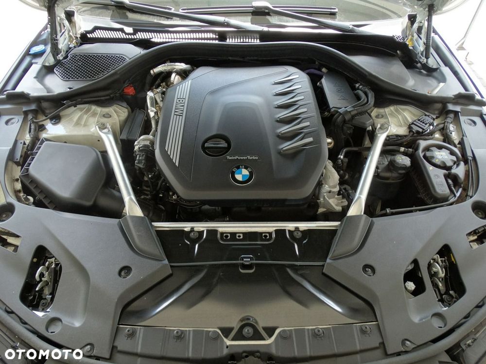 BMW Seria 5 540d xDrive mHEV M Sport sport - 29