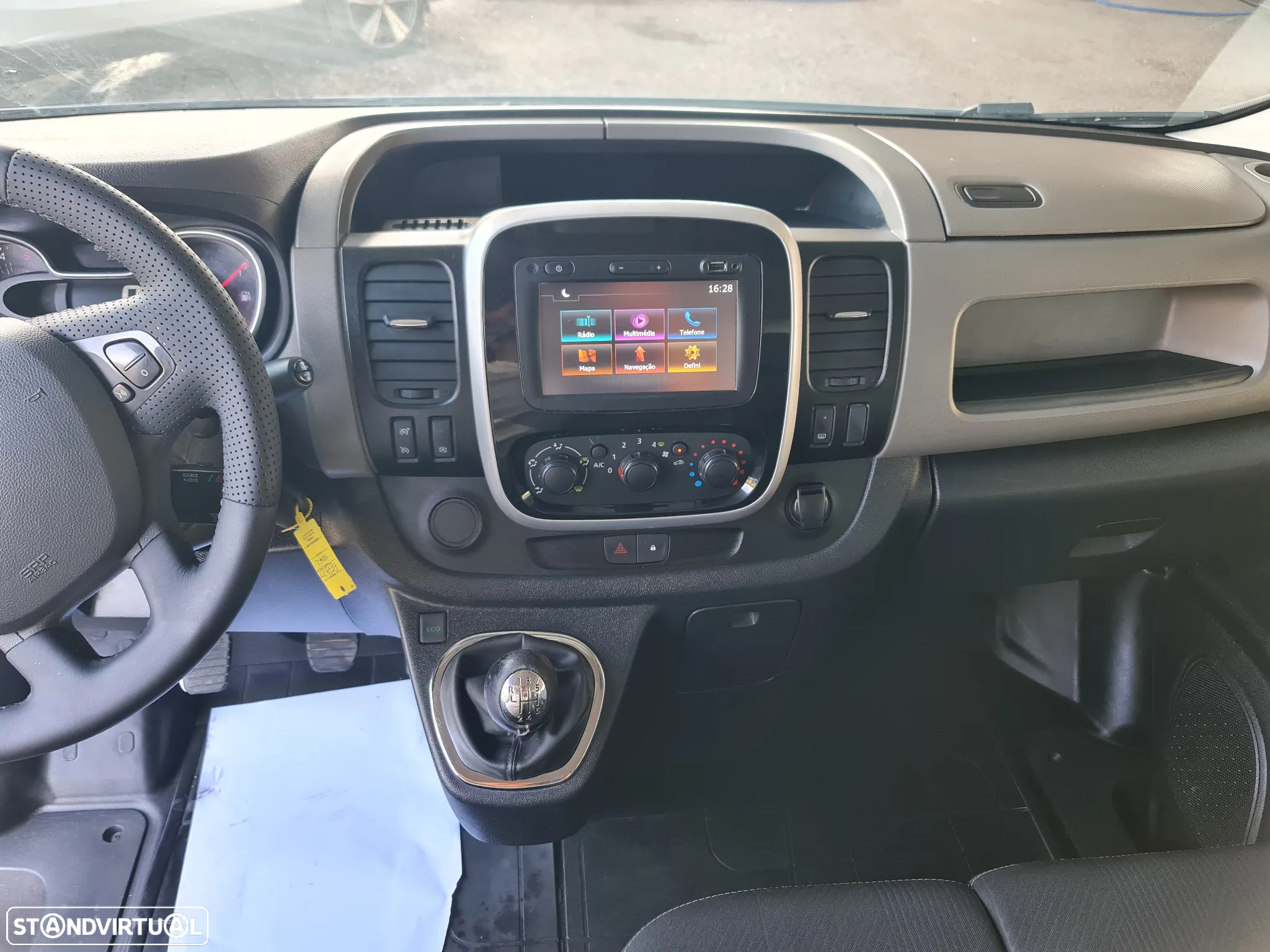 Renault TRAFIC 1.6 Dci 125CV * GPS/ AC/ IVA DEDUTÍVEL * - 17