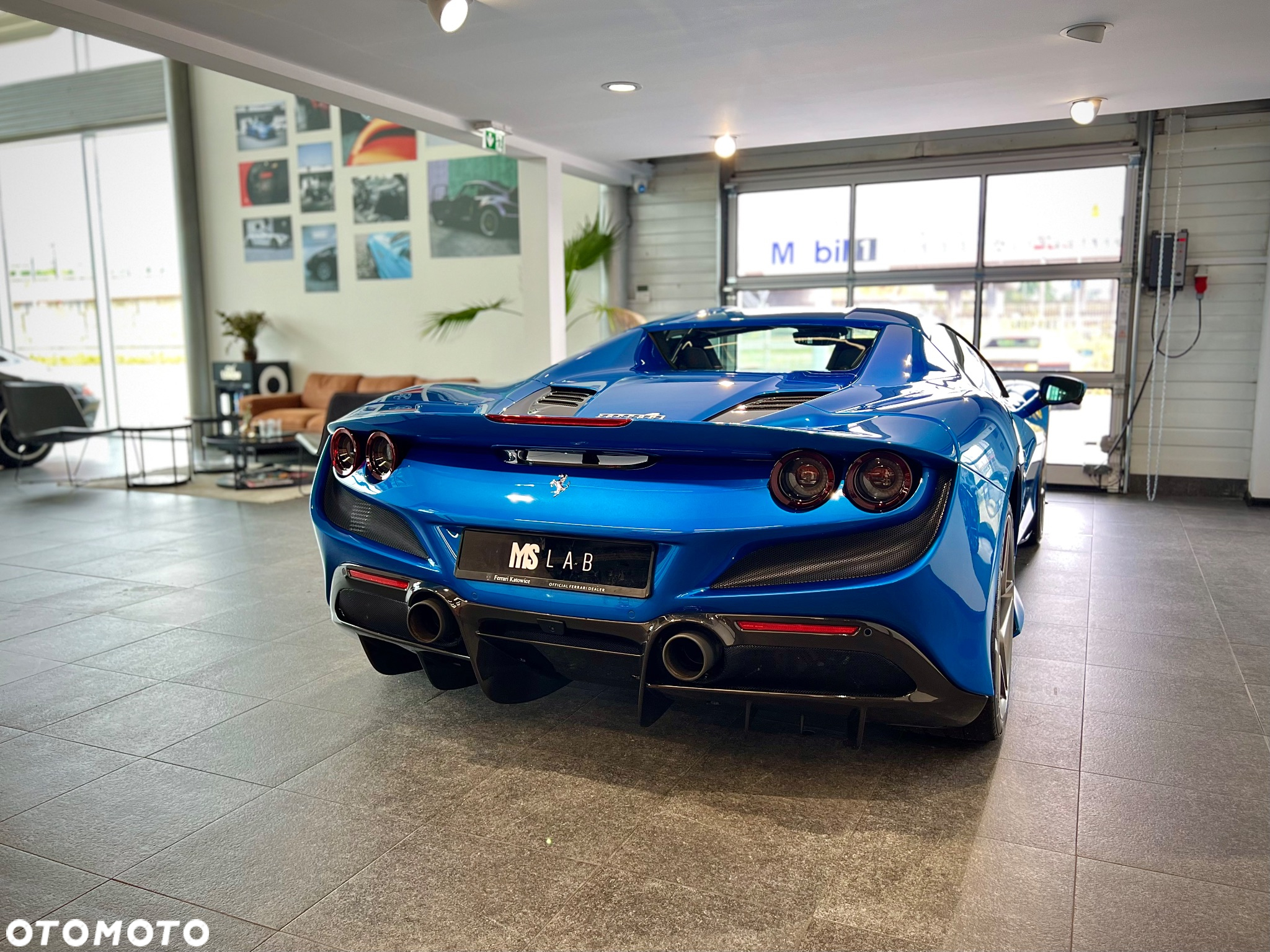 Ferrari F8 Spider - 4