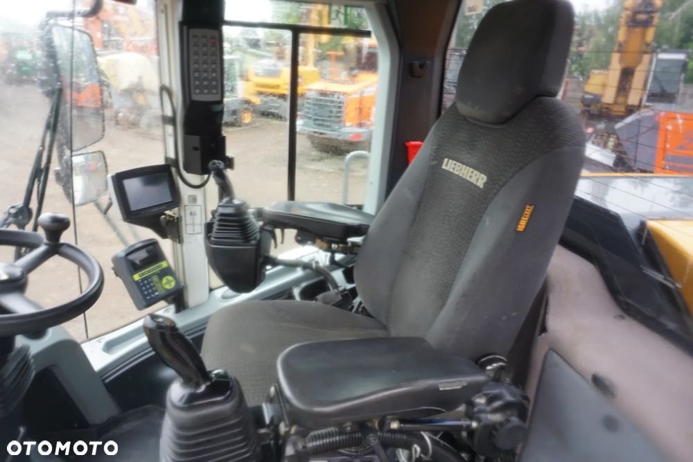 Liebherr L586 xpower - 17
