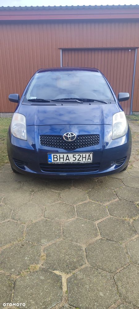 Toyota Yaris - 2