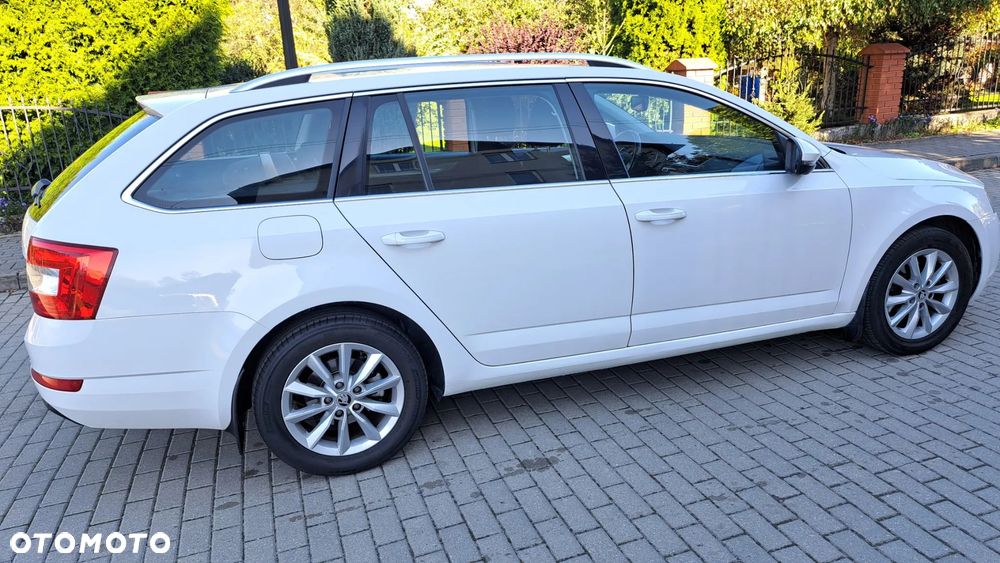 Skoda Octavia 1.6 TDI 4x4 Elegance - 4