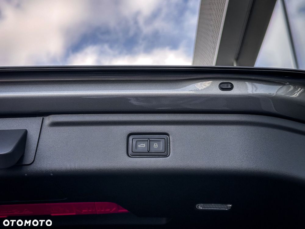 Audi A6 Avant e-tron - 15