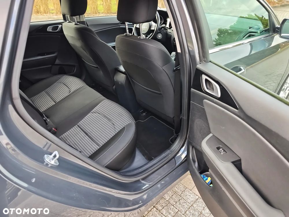 Kia Ceed 1.5 T-GDI L DCT - 14