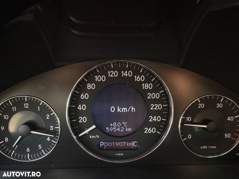 Mercedes-Benz E 220 CDI Automatik Elegance - 8