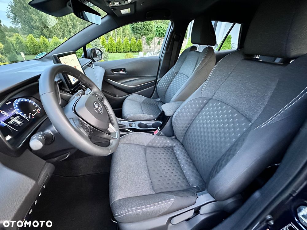 Toyota Corolla - 10