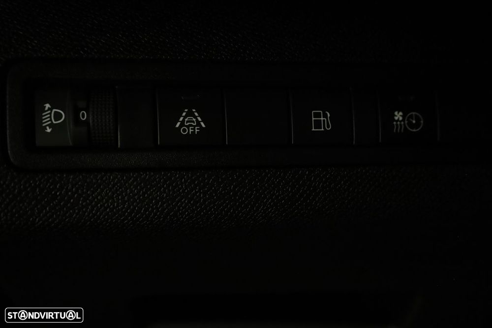 Peugeot 3008 1.6 Hybrid Allure e-EAT8 - 21