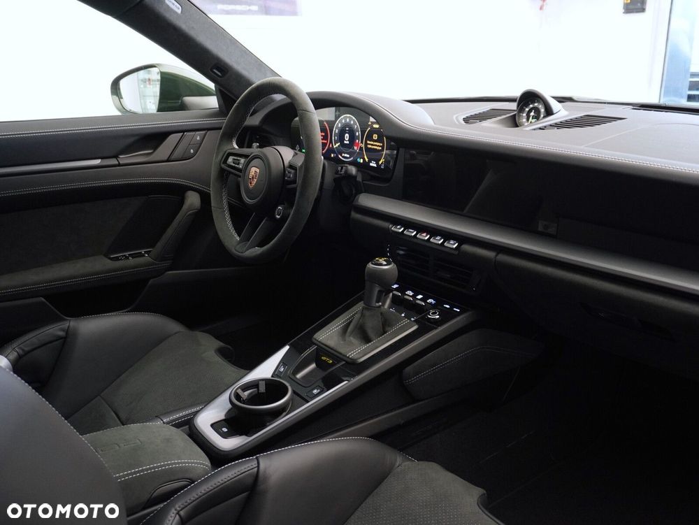Porsche 911 GT3 PDK - 36