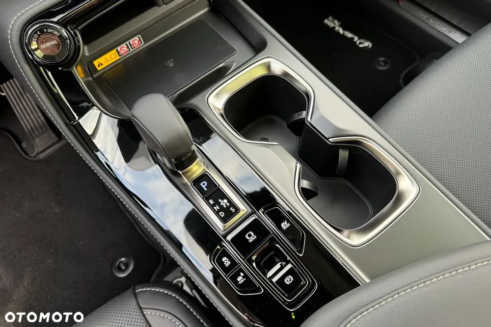 Lexus NX 350h Prestige 2WD - 28