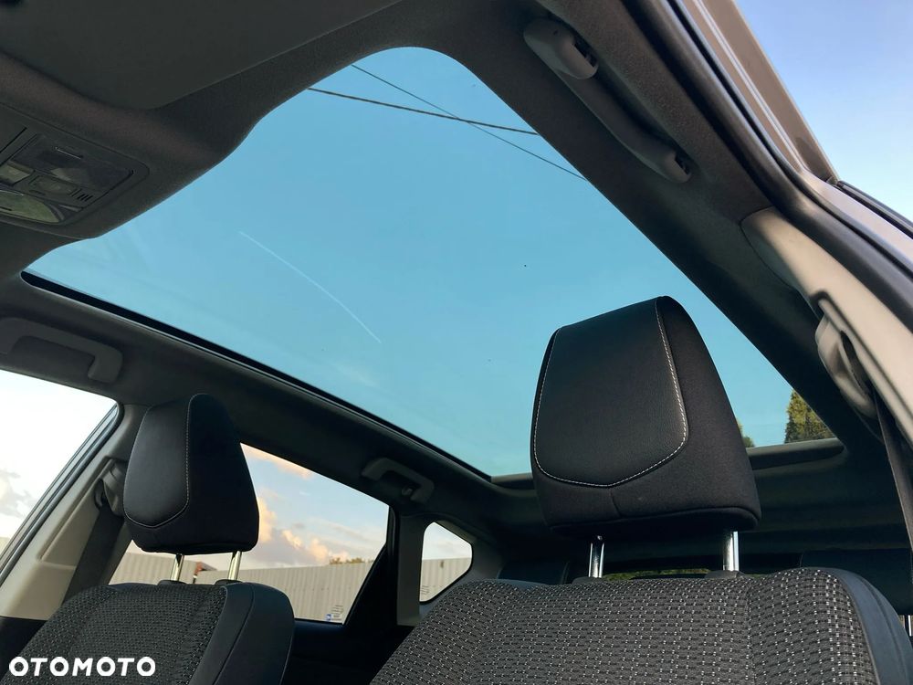 Toyota Auris 1.8 HSD Luna - 26