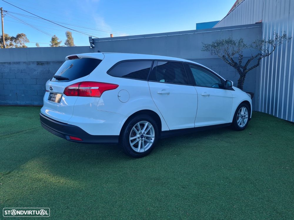 Ford Focus SW 1.5 TDCi Trend ECOnetic - 4