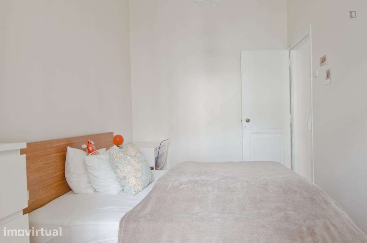 Quarto - localizado em Arroios Lisbon - Grande imagem: 3/21