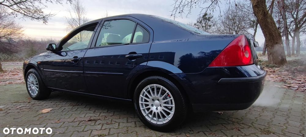 Ford Mondeo 2.5 V6 Sport - 6