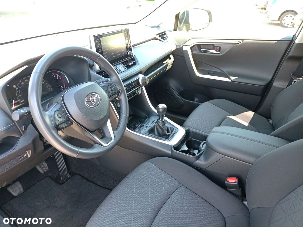 Toyota RAV4 2.0 Comfort 4x4 - 12