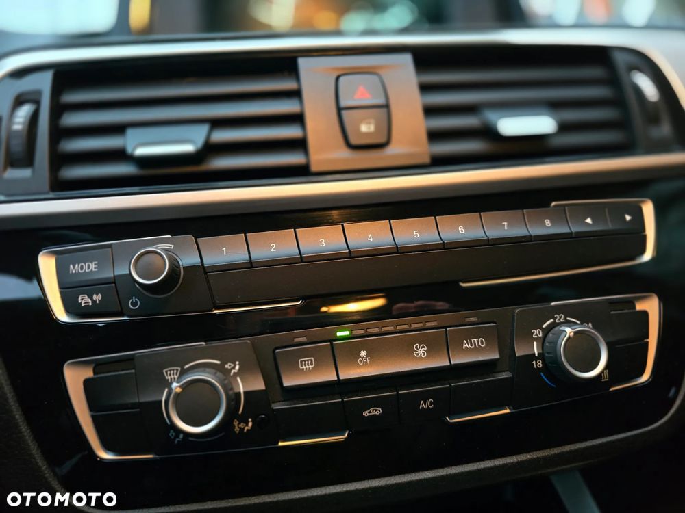 BMW Seria 1 118i Business Edition - 16