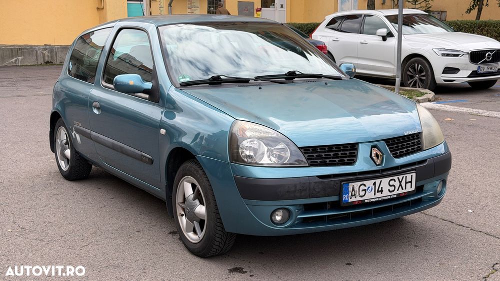 Renault Clio - 2