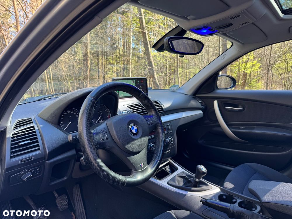 BMW Seria 1 120d - 12