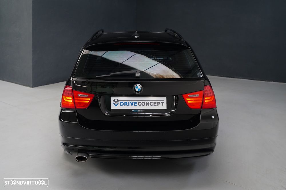 BMW 320 d Touring Navigation Sport - 21