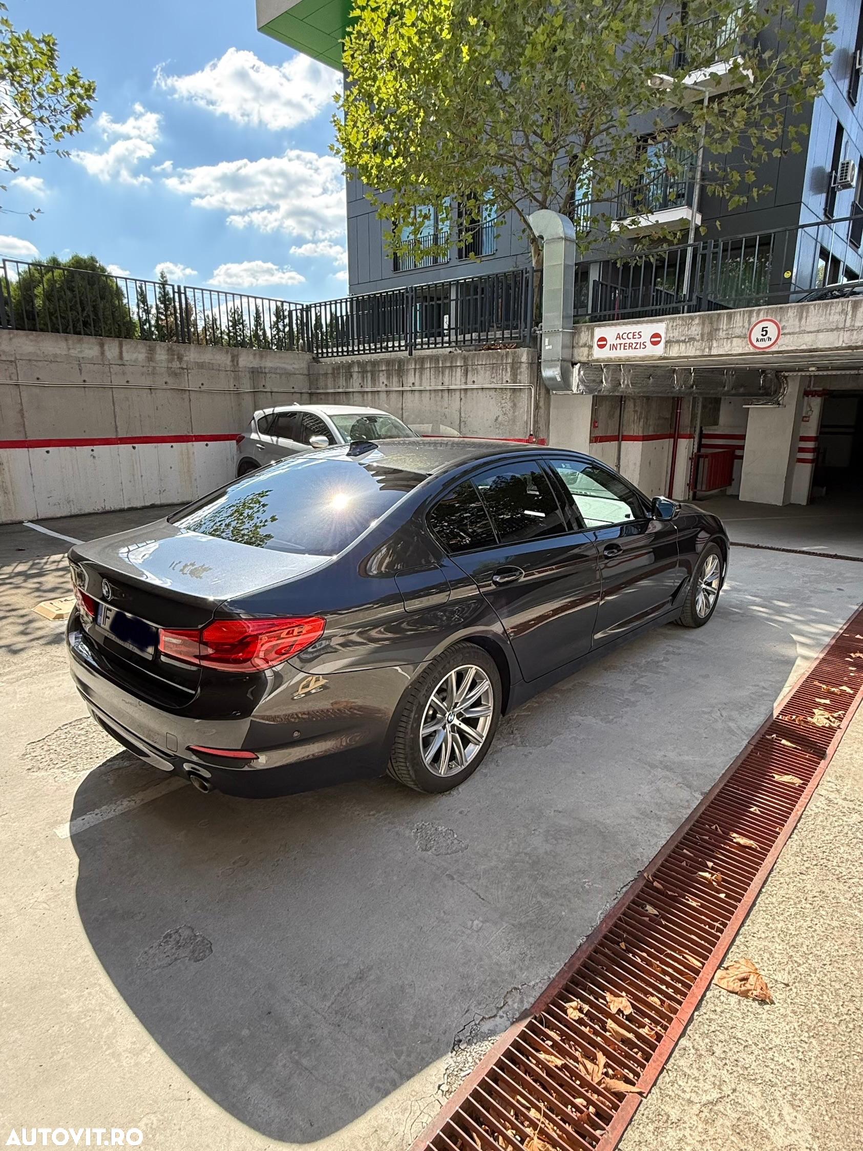 BMW Seria 5 520d xDrive Aut. Sport Line - 10