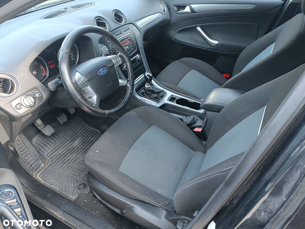 Ford Mondeo - 7