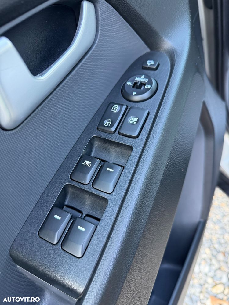 Kia Sportage 1.7 CRDI 2WD Attract - 10