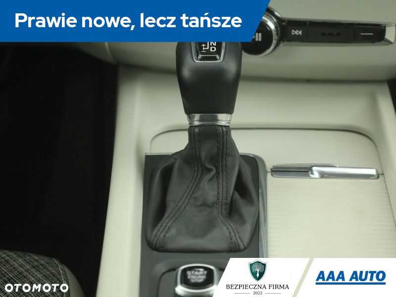 Volvo XC 60 - 12