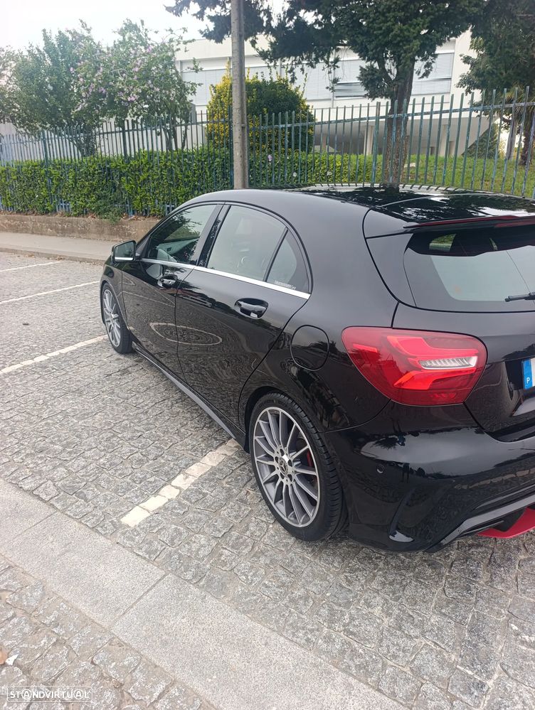 Mercedes-Benz A 180 d AMG Line - 2
