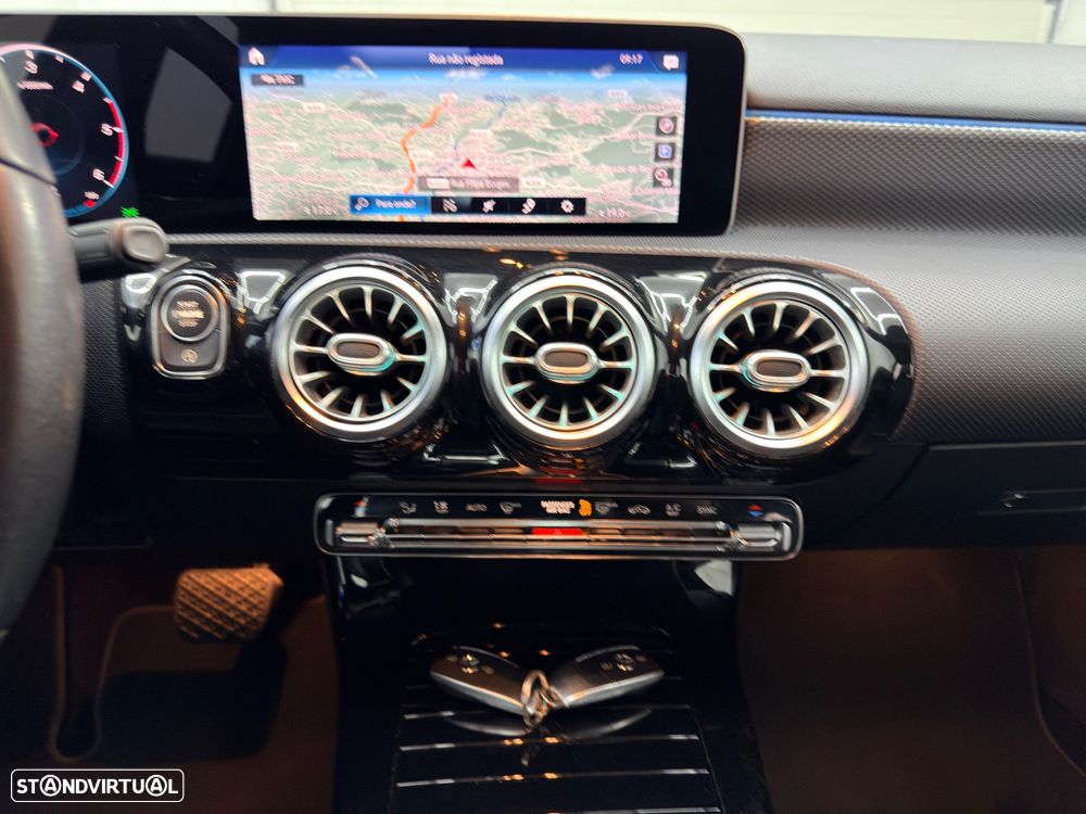 Mercedes-Benz A 180 d Progressive Aut. - 23