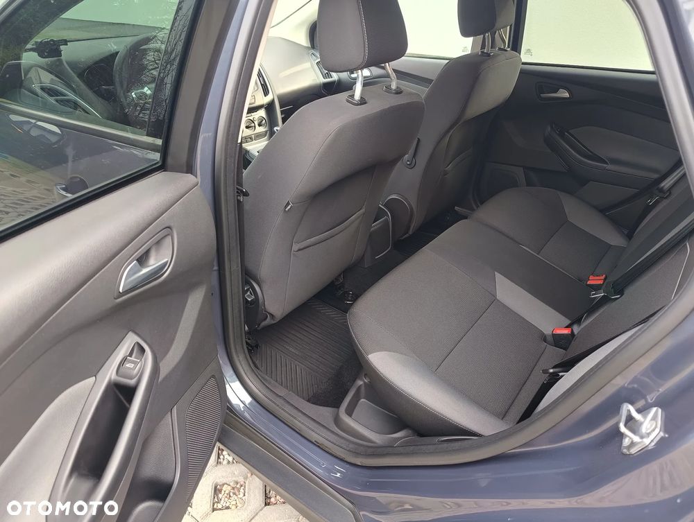 Ford Focus 1.6 TI-VCT Ambiente - 11