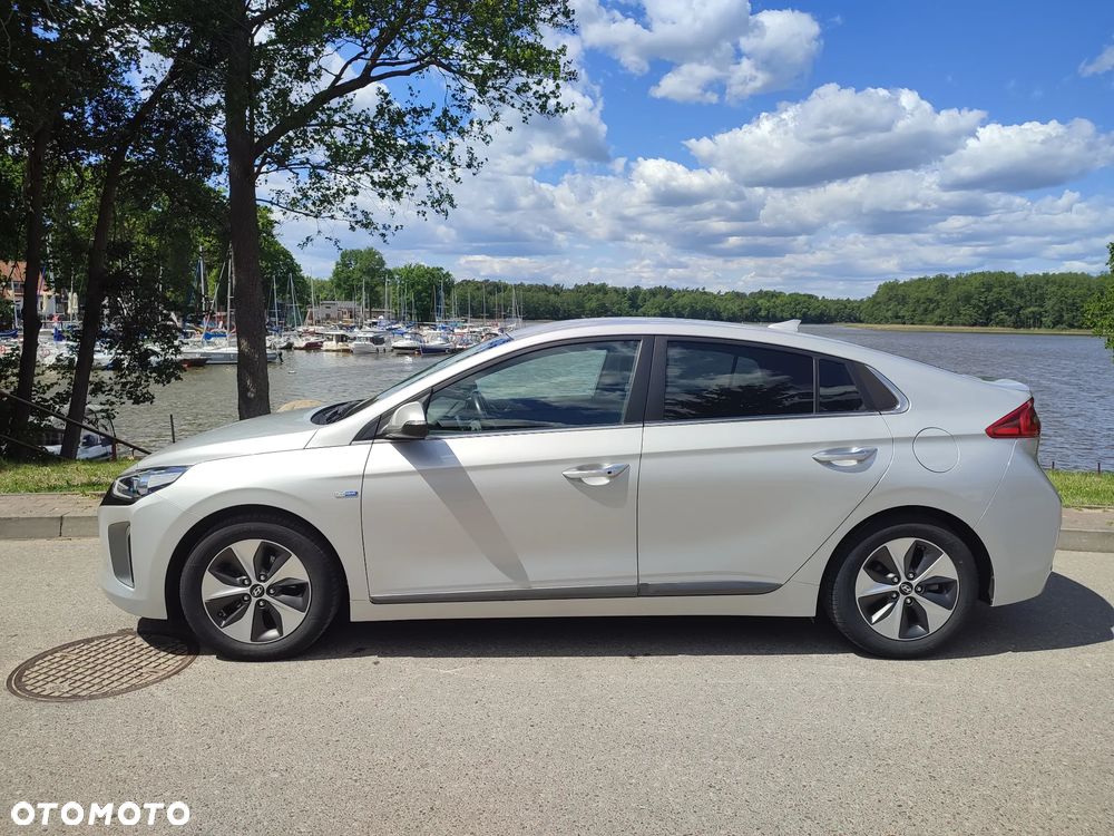Hyundai IONIQ Hybrid Platinum - 1