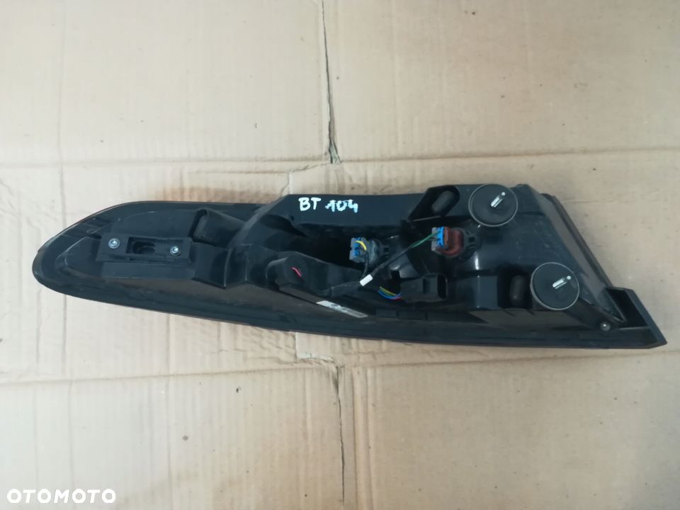 Jaguar XF X250 lampa prawa tył BT104 - 3