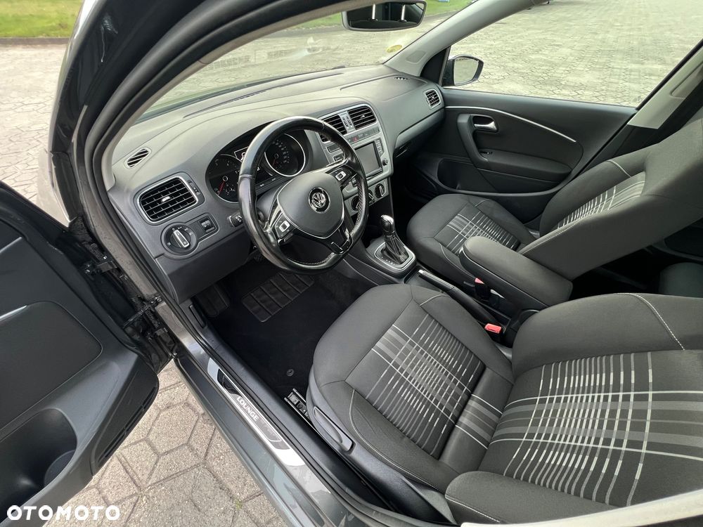 Volkswagen Polo 1.4 TDI Blue Motion Technology DSG Lounge - 8