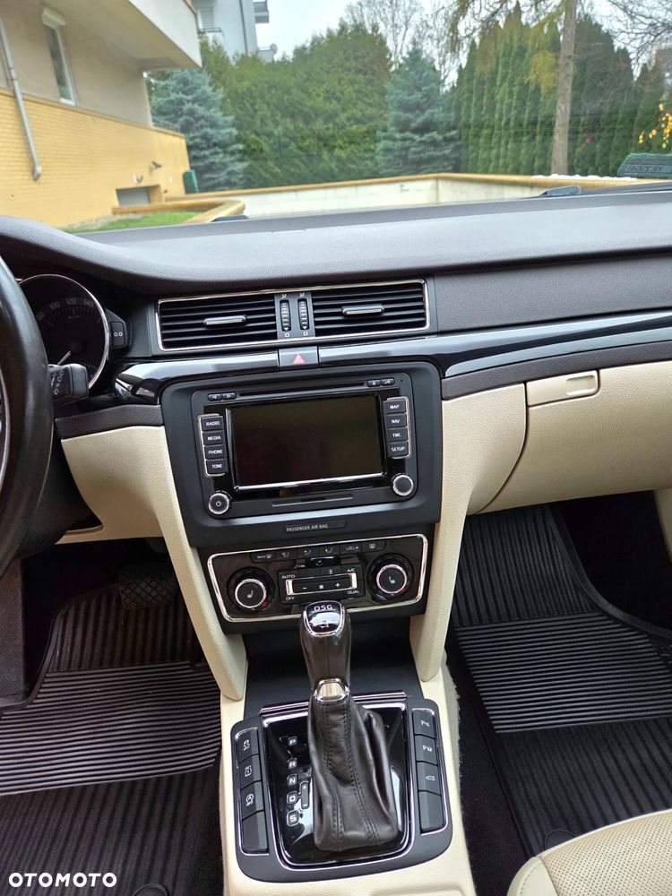 Skoda Superb 2.0 TDI 4x4 L&K DSG - 11