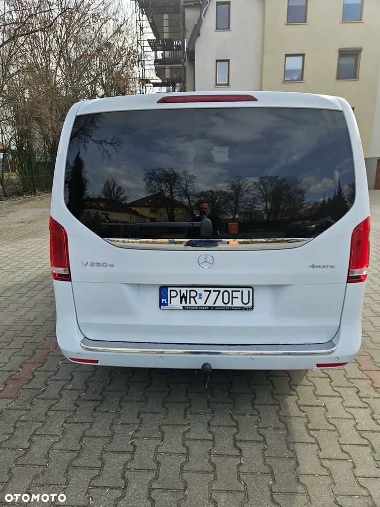 Mercedes-Benz Klasa V 250 (BlueTEC) d extralang 4Matic 7G-TRONIC - 4