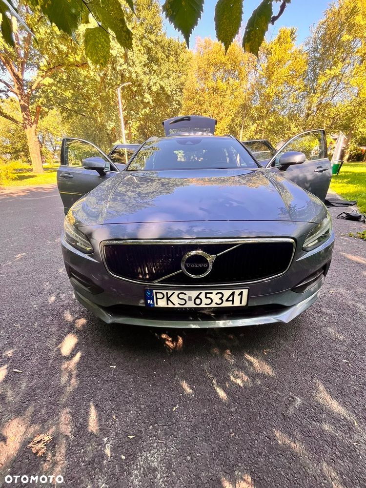 Volvo V90 D4 Momentum - 1