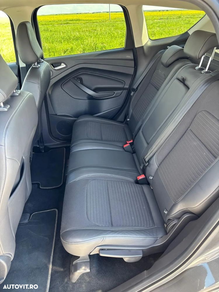Ford Kuga 2.0 TDCi 4WD Powershift Titanium - 19