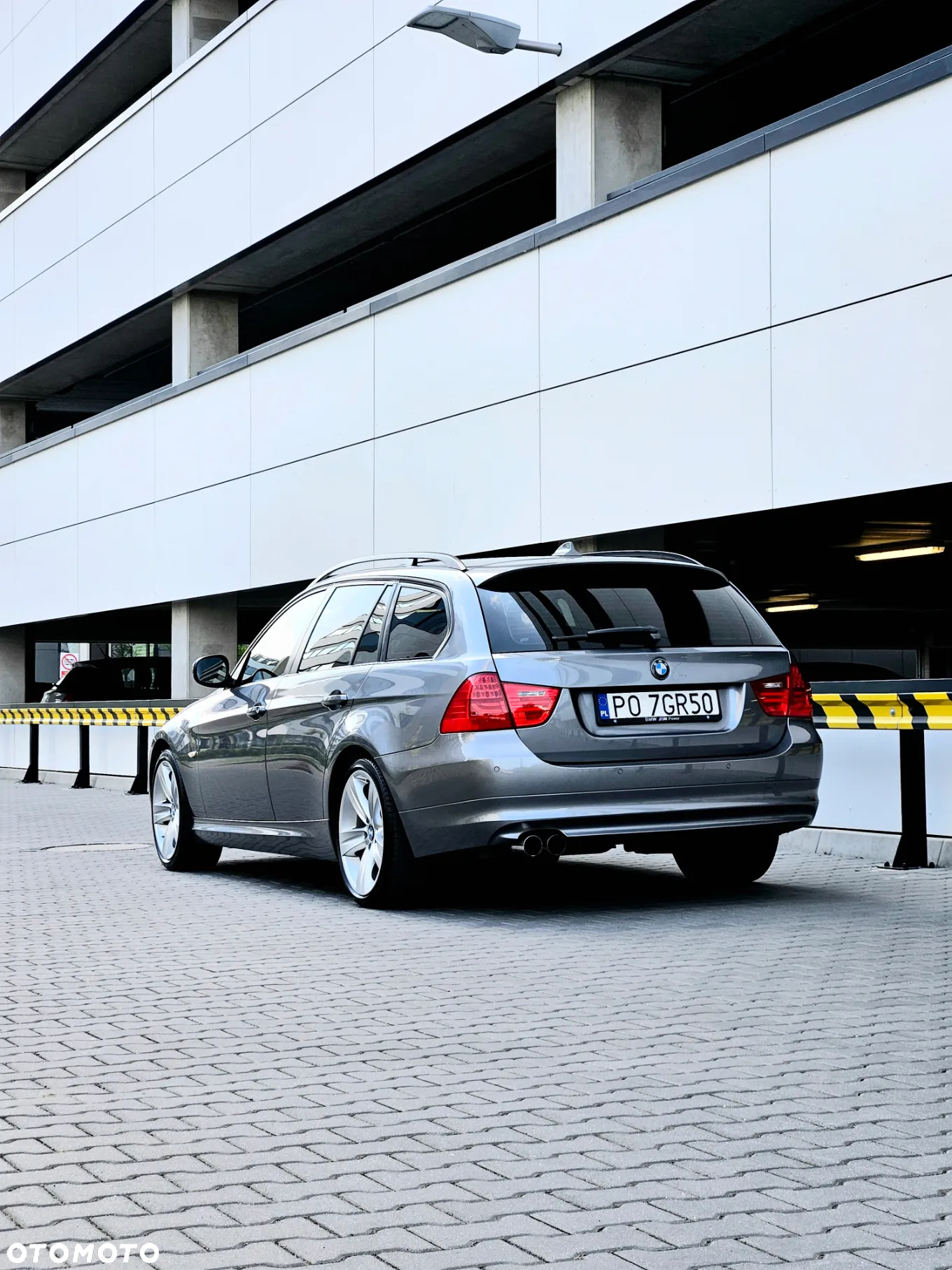 BMW Seria 3 318i - 13