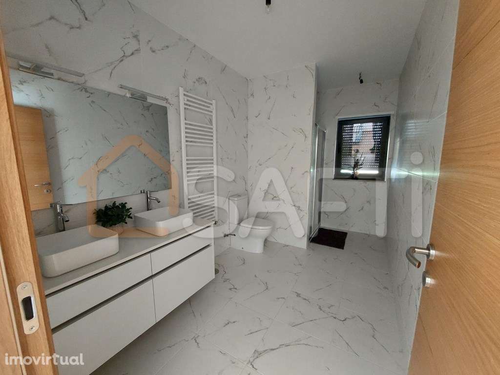 Moradia T8 como NOVA - Grande imagem: 4/36