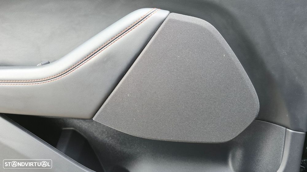 Ford Mustang Mach-E AWD - 10