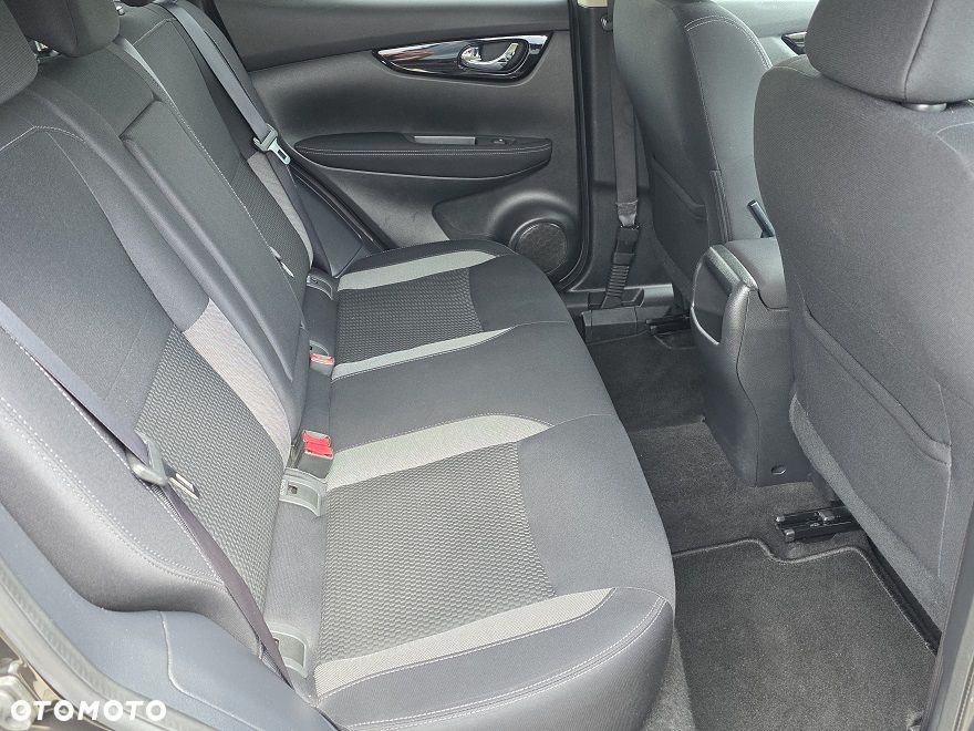 Nissan Qashqai 1.2 DIG-T N-Connecta - 18