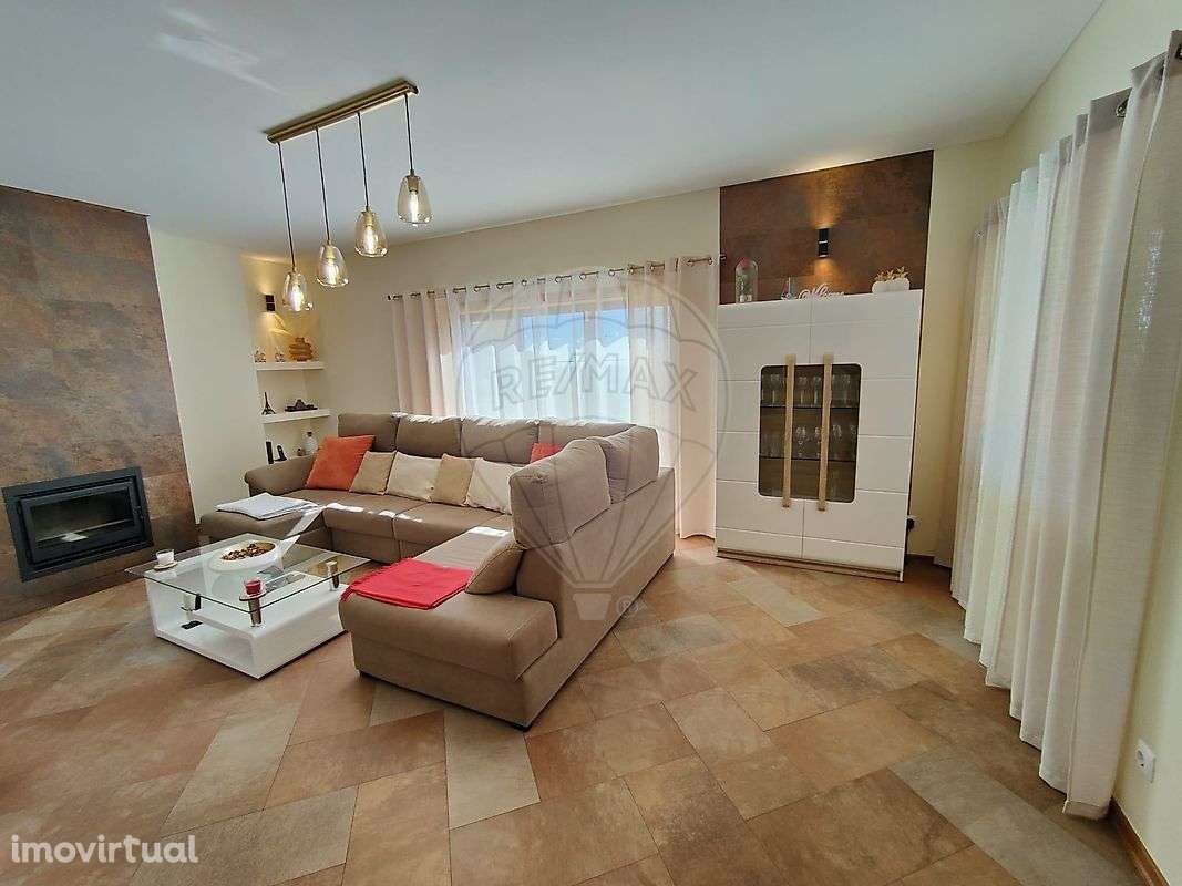 Moradia T4 para venda - Grande imagem: 2/37