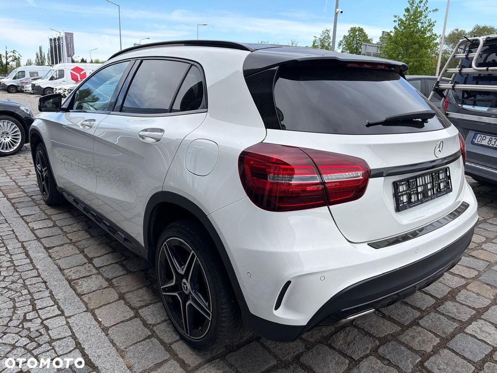 Mercedes-Benz GLA 220 4-Matic AMG Line - 6