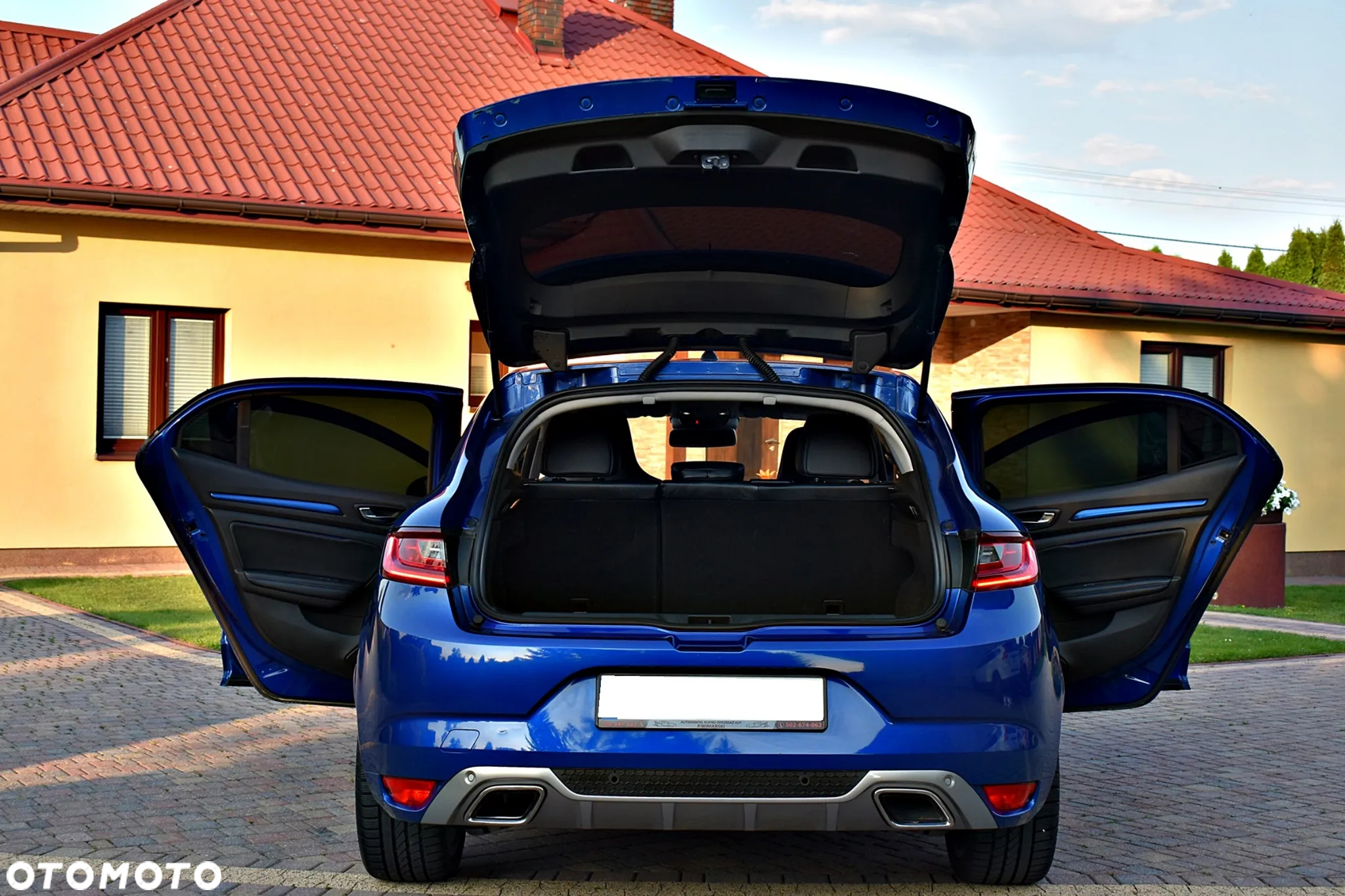 Renault Megane ENERGY TCe 205 EDC GT - 28