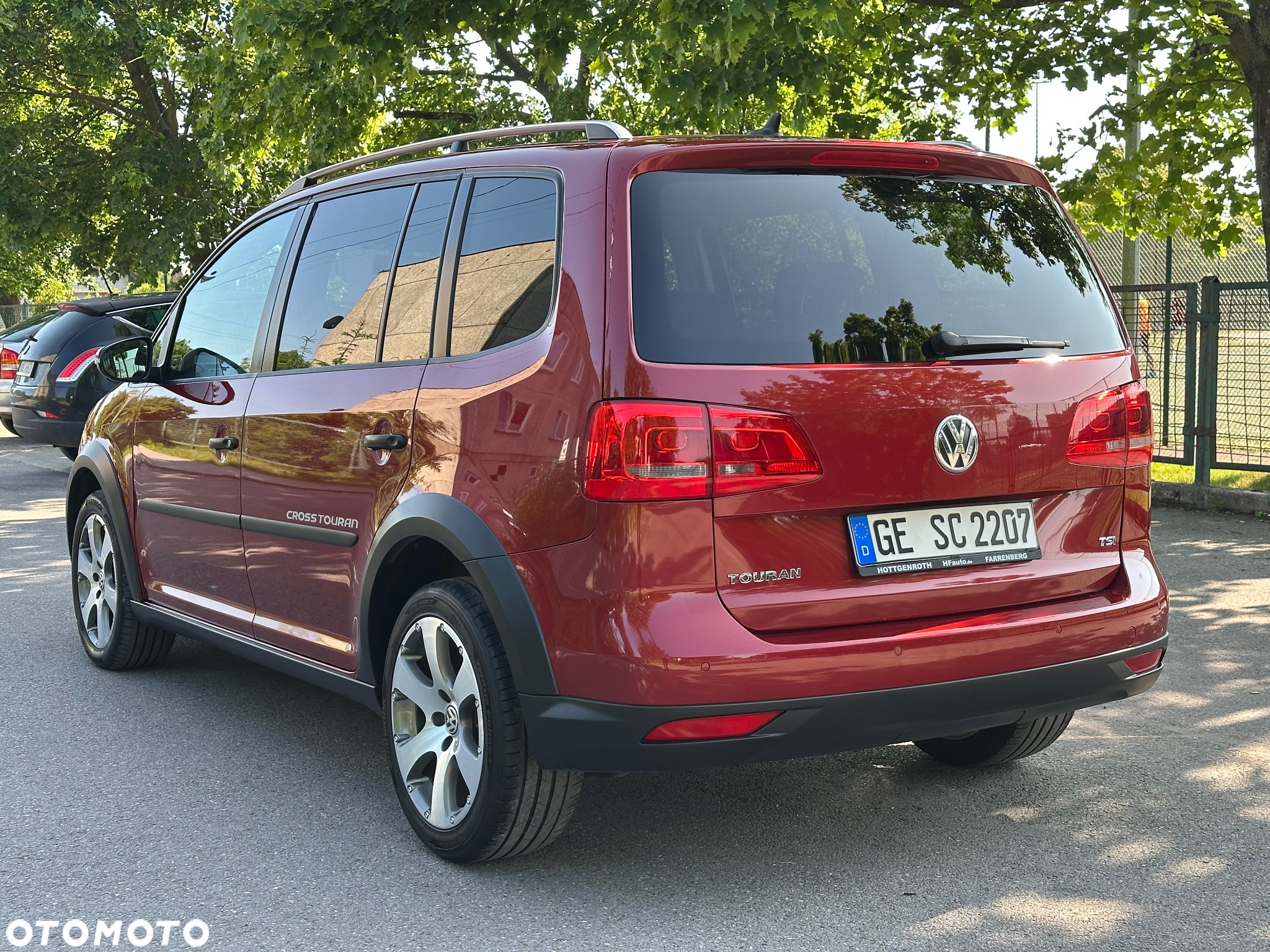 Volkswagen Touran 1.4 TSI Cross - 18