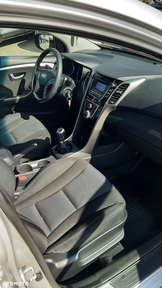 Hyundai i30 1.6 Classic - 14