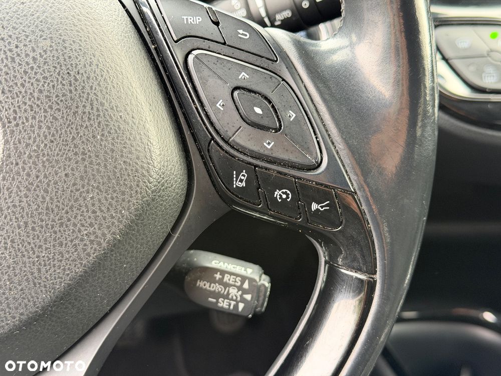 Toyota C-HR 1.2 Turbo Team Deutschland - 33