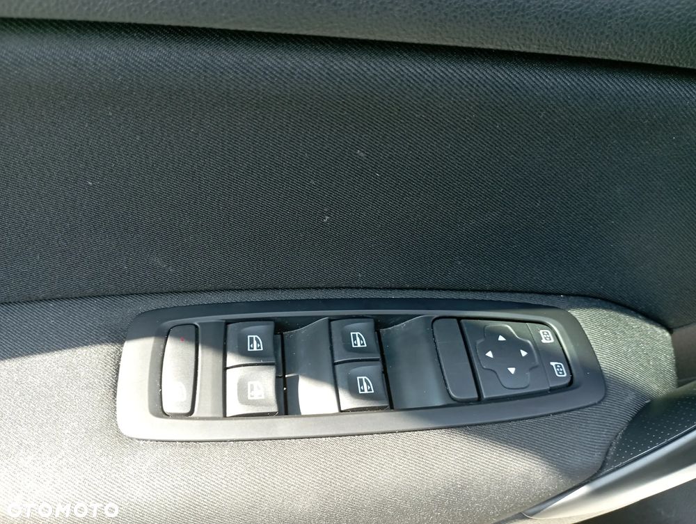 Renault Megane 1.3 TCe FAP Equilibre - 17