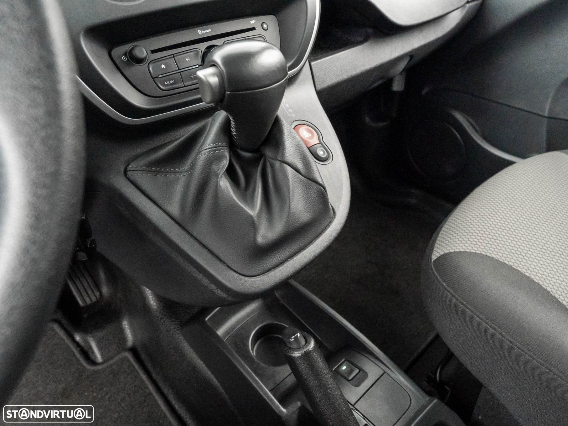 Renault Kangoo Z.E. 33 - 23
