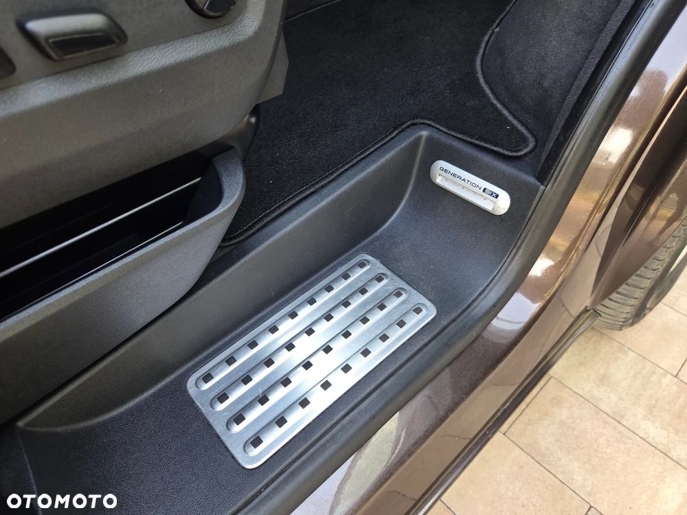 Volkswagen Multivan - 20