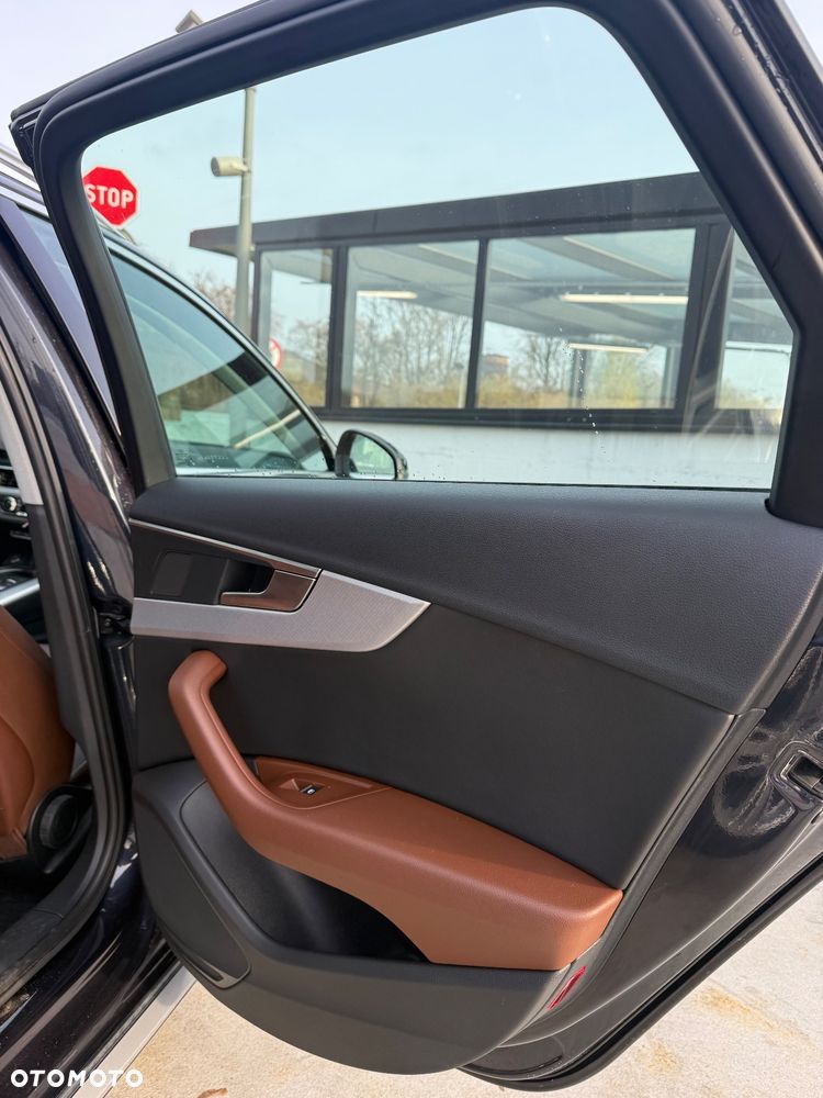 Audi A4 Allroad 2.0 TDI Quattro S tronic - 32